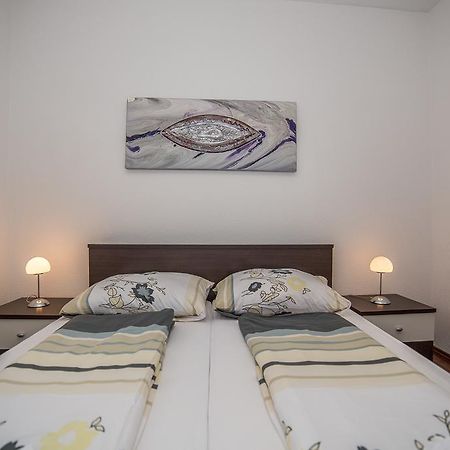 אומיס Apartments Kati מראה חיצוני תמונה