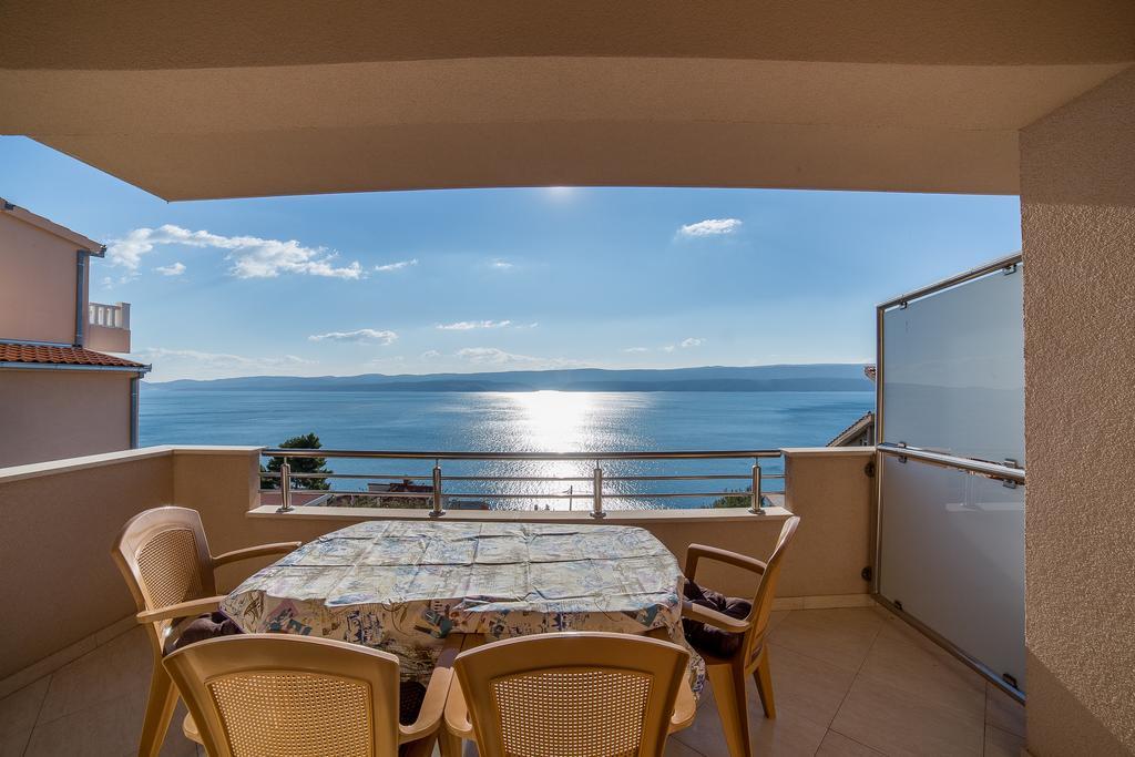 אומיס Apartments Kati מראה חיצוני תמונה
